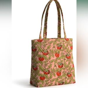NWTags✨Vera Bradley Tomatoes on Vine Tote Bag 🍅✨ So Cute